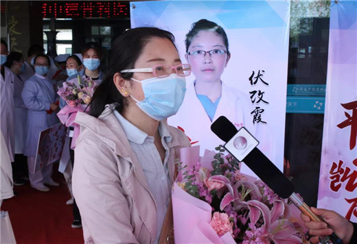 65天坚守一线的“最美逆行者”回家了11.jpg 65天坚守一线的“最美逆行者”回家了11.jpg
